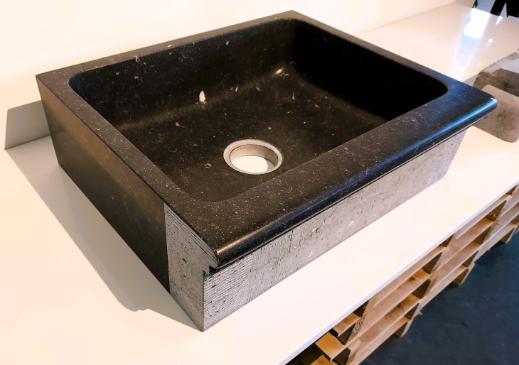 Lambique Sp&uuml;lbecken